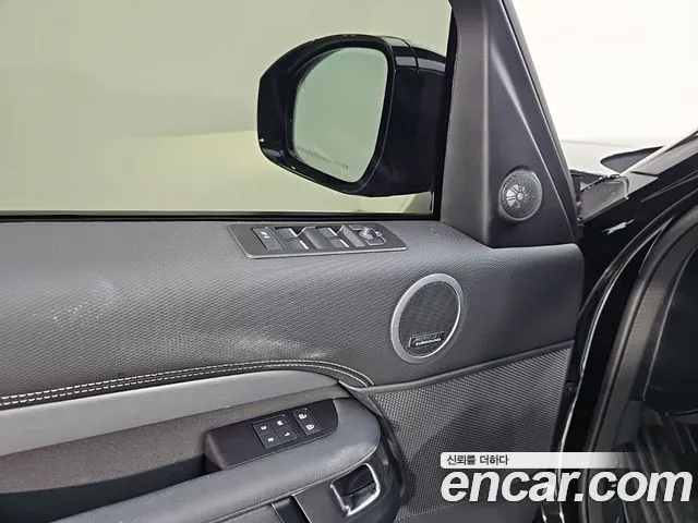 Land Rover Discovery — Фото автомобиля 13
