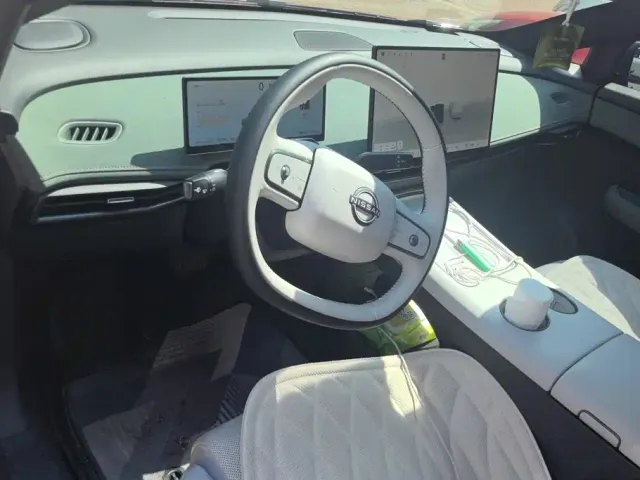Nissan N7 — Фото автомобиля 12