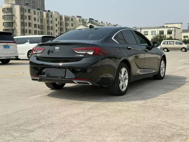 Buick Regal — Фото автомобиля 4