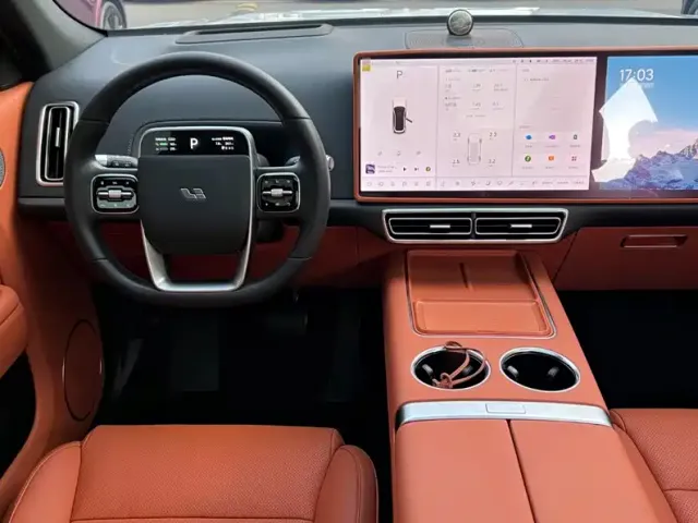Li Auto L7 — Фото автомобиля 9