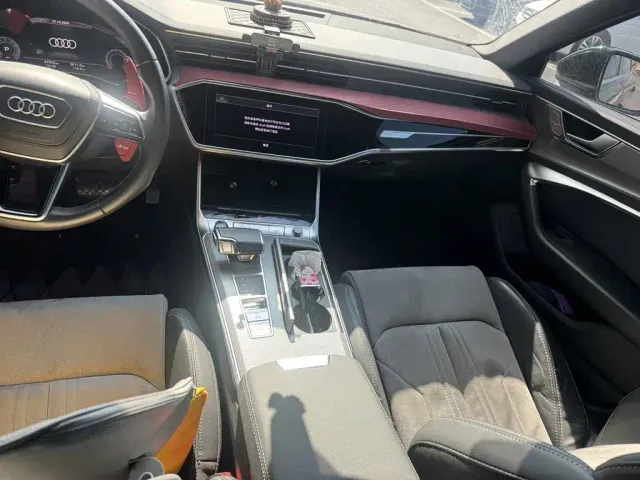 Audi A6L — Фото автомобиля 5