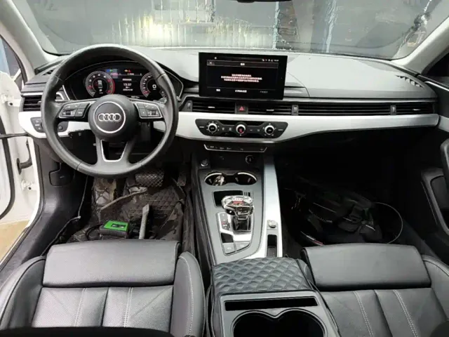 Audi A4L — Фото автомобиля 9