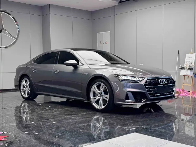 Audi A7L — Фото автомобиля 3