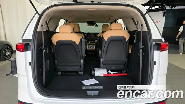 Kia Canival Carnival 4 поколение Бензин 9 мест Prestige — Фото автомобиля 20