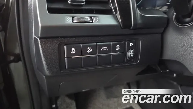 KG_Mobility_Ssangyong Rexton Новый Rexton Sport Дизель 2.2 4WD — Фото автомобиля 25