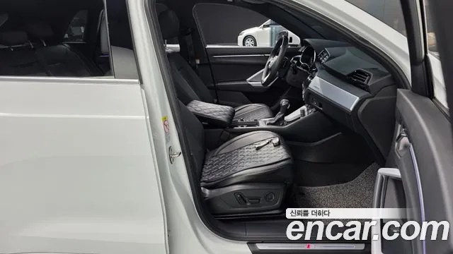 Audi Q3 35 TDI Premium — Фото автомобиля 26
