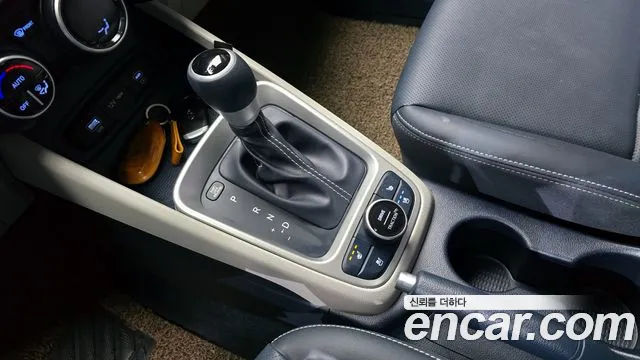 Hyundai Venue Venue 1.6 Premium — Фото автомобиля 9