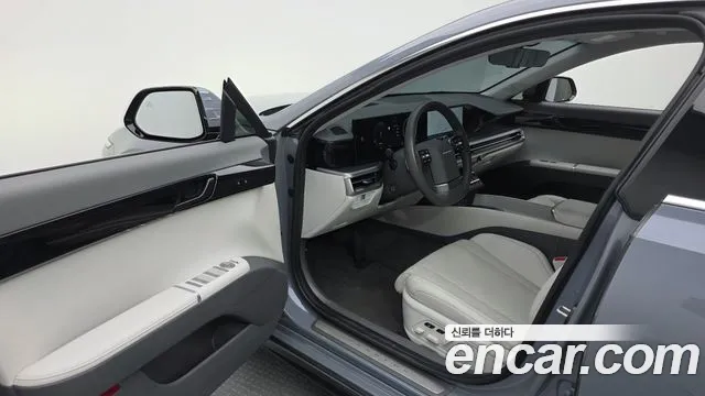 Hyundai Grandeur GN7 — Фото автомобиля 10