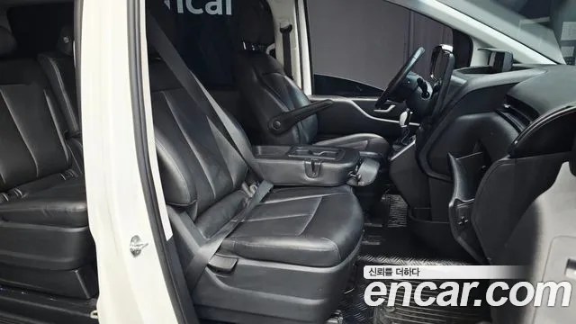 Hyundai Staria — Фото автомобиля 16