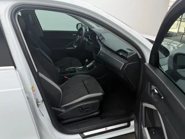 Audi Q3 — Фото автомобиля 7