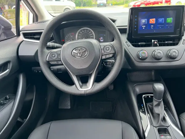 Toyota Corolla — Фото автомобиля 16