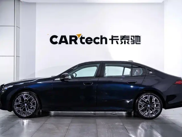 BMW 5 Series — Фото автомобиля 8