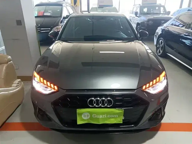 Audi A4L — Фото автомобиля 2