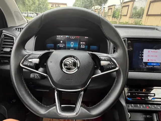 Skoda Karoq — Фото автомобиля 14