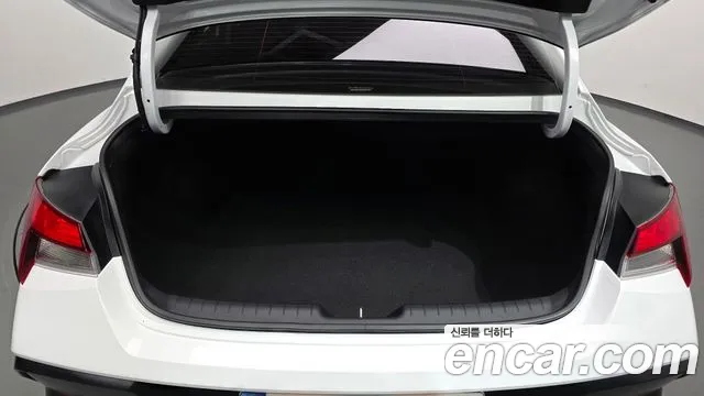 Hyundai Avante — Фото автомобиля 30