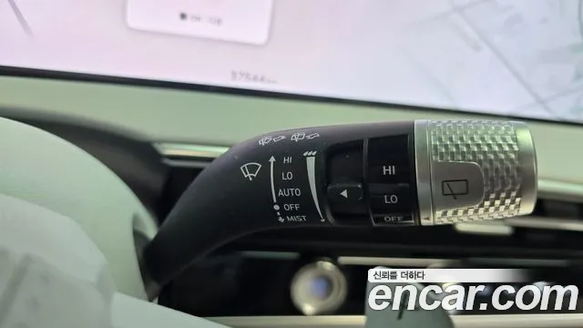 Genesis GV70 — Фото автомобиля 27