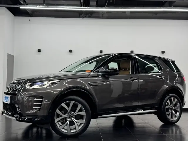 Фотография автомобиля — Land Rover Discovery Sport