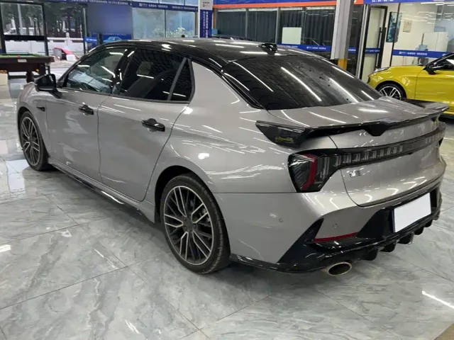 Lynk & Co 03 — Фото автомобиля 7