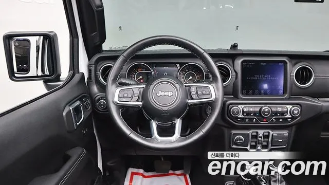 Jeep Wrangler JL — Фото автомобиля 16