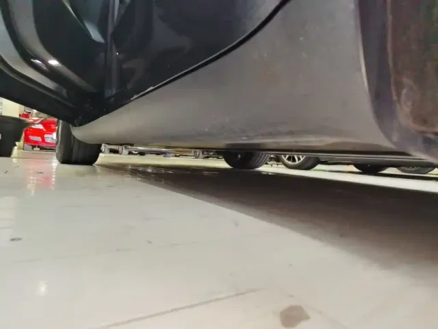 Tesla Model Y — Фото автомобиля 21