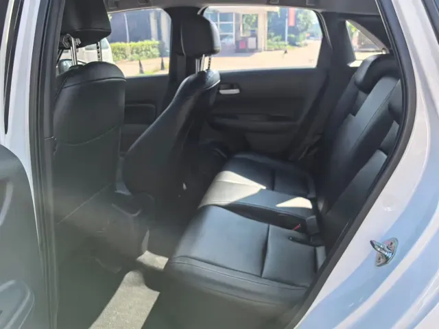 Honda Fit — Фото автомобиля 4