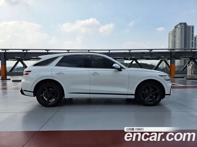 Genesis GV70 — Фото автомобиля 15