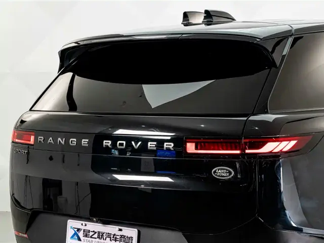 Land Rover Range Rover Sport — Фото автомобиля 8