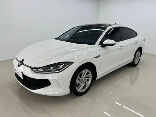 Фотография автомобиля — Volkswagen Lamando