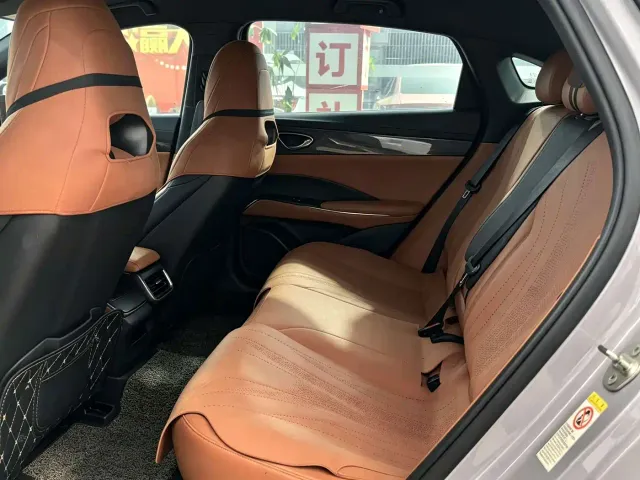 BYD Seal — Фото автомобиля 10