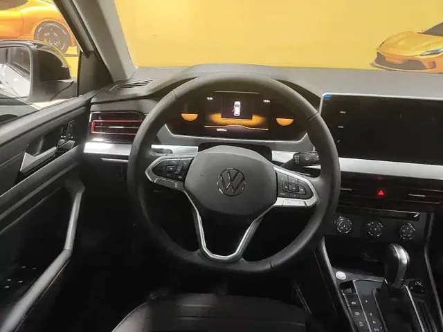 Volkswagen Lavida — Фото автомобиля 10