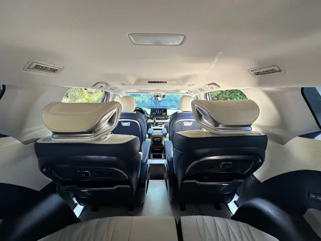 Toyota Sienna — Фото автомобиля 16