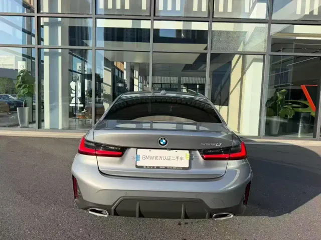 BMW 3 Series — Фото автомобиля 3