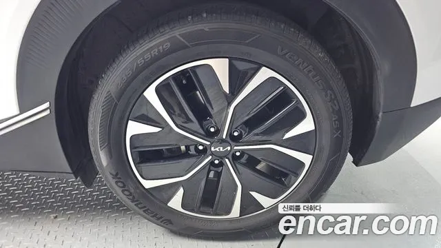 Kia EV6 — Фото автомобиля 6