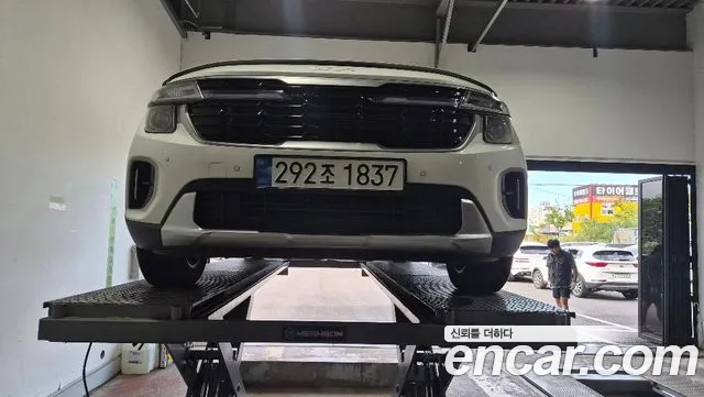 Фотография автомобиля — Kia Seltos Seltos (New)