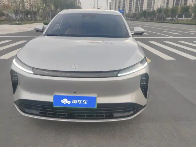 Dongfeng Aeolus L8 — Фото автомобиля 2