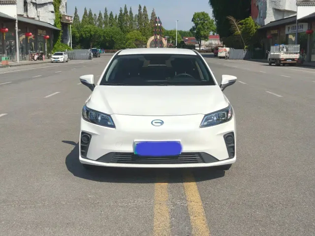 GAC Aion S — Фото автомобиля 2