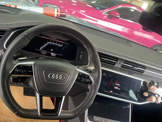 Audi A7L — Фото автомобиля 3