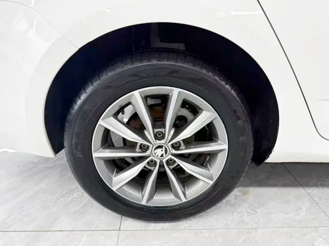 Skoda Octavia — Фото автомобиля 22