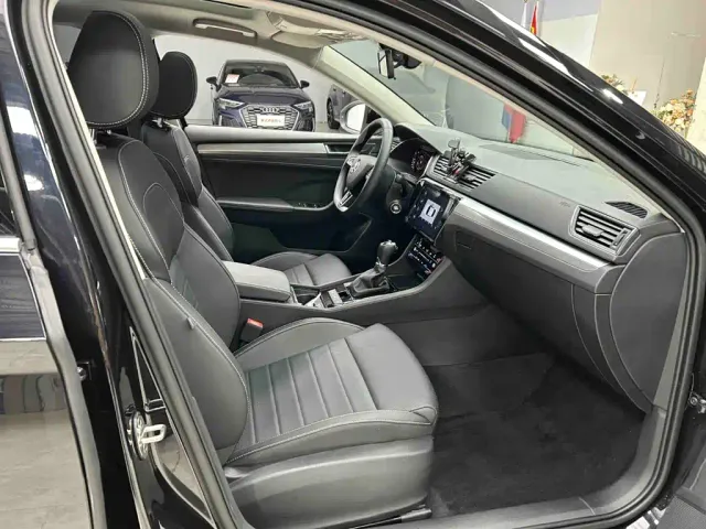 Skoda Superb — Фото автомобиля 18