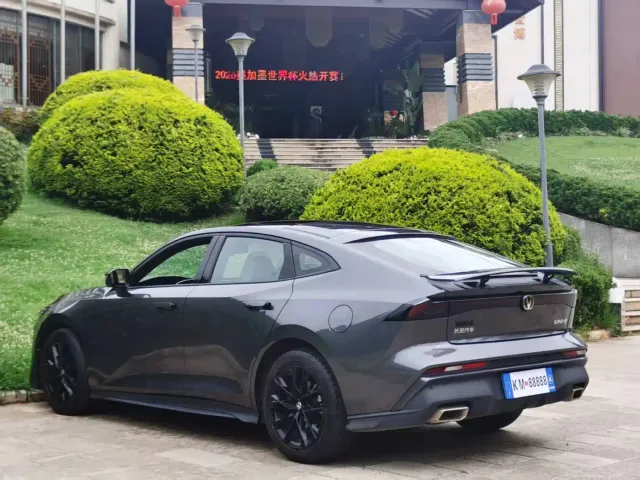 Changan UNI-V — Фото автомобиля 6