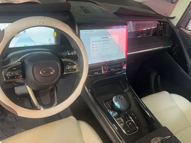 GAC Trumpchi E9 — Фото автомобиля 24