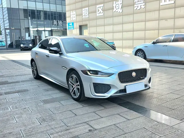 Jaguar XEL — Фото автомобиля 3