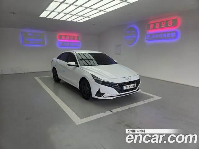 Hyundai AVANTE Новый Avante (CN7) — Фото автомобиля 3