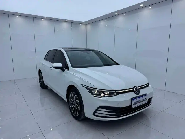 Volkswagen Golf — Фото автомобиля 3