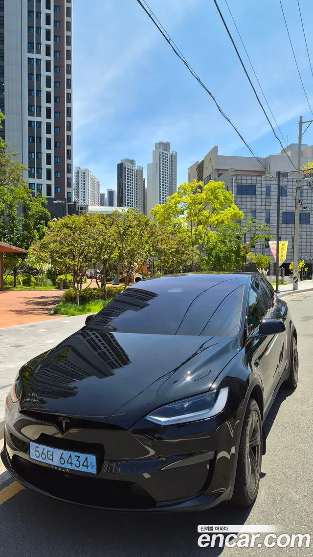 Фотография автомобиля — Tesla Model X