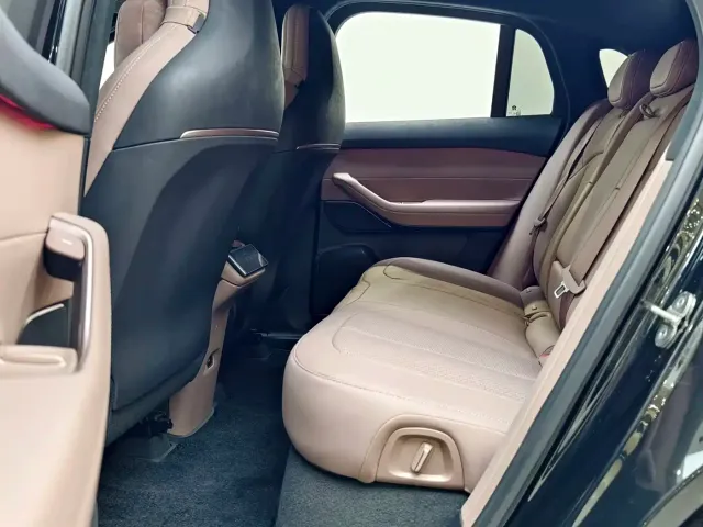Nio EC6 — Фото автомобиля 15