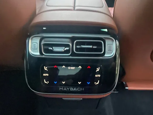 Mercedes-Benz Maybach S-Class — Фото автомобиля 28