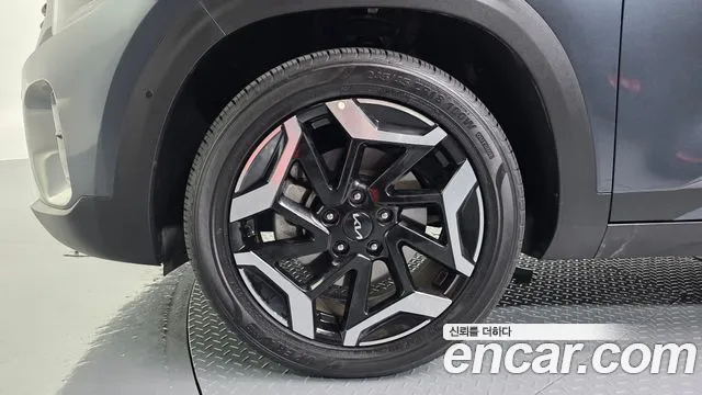 Kia Seltos — Фото автомобиля 5