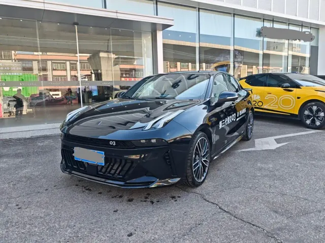 Фотография автомобиля — Lynk & Co 03