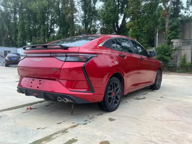 Dongfeng Yixuan — Фото автомобиля 15